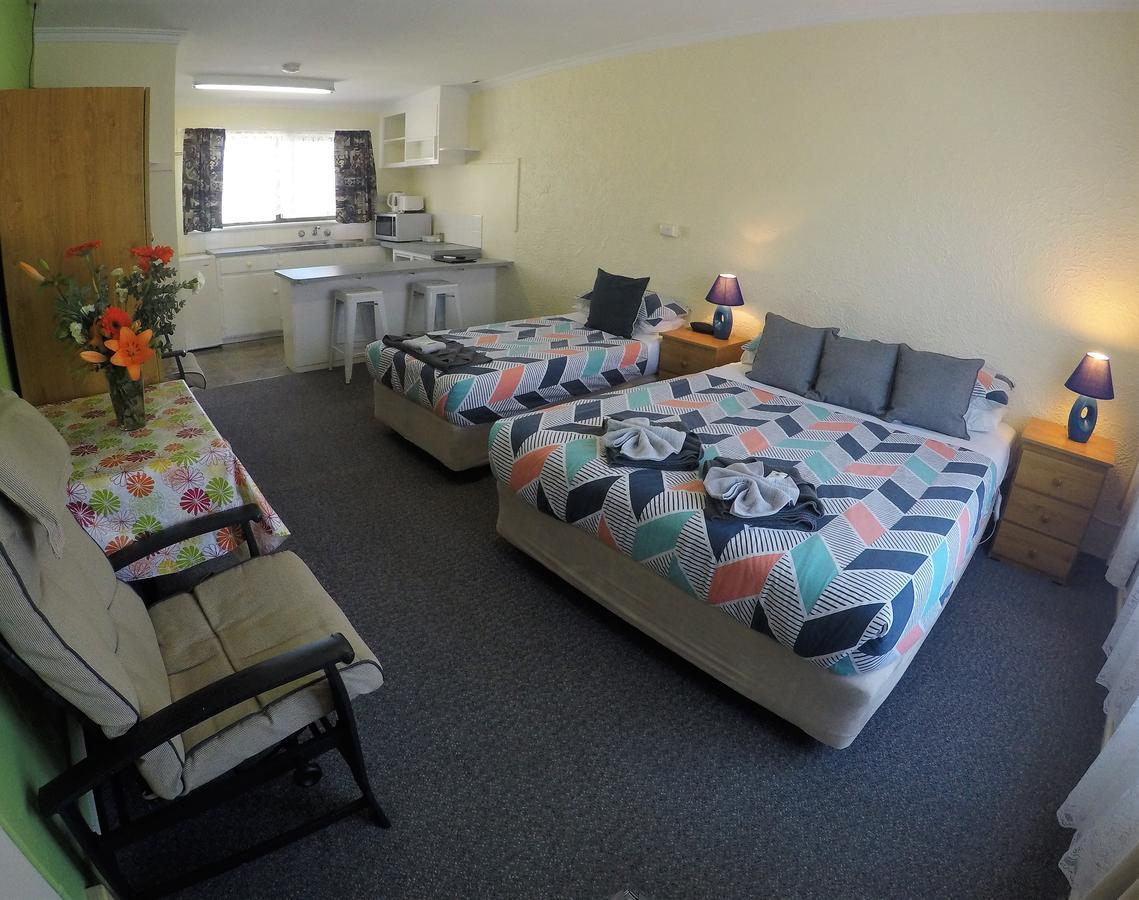 Turn-In Motel Warrnambool Extérieur photo